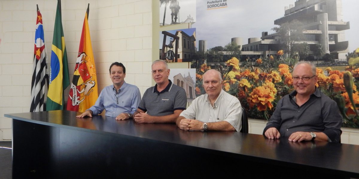 2018-04-27_AEASMS diretoria (13) 2018-04-27_AEASMS diretoria (13)