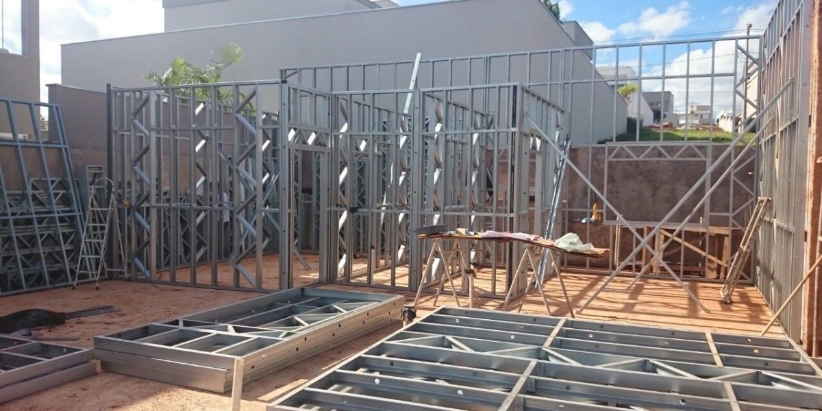 estrutura-metalica-steelframe-768x576 estrutura-metalica-steelframe-768x576