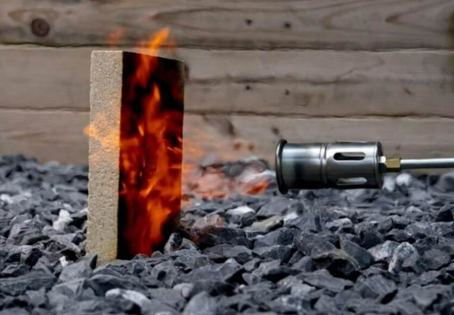 Painel com serragem e mineral resistente ao fogo promete revolucionar a construção civil