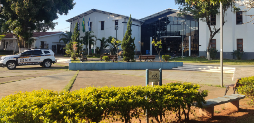 Tribunal de Contas multa prefeito e secretário de Votorantim por irregularidades em compra de uniformes